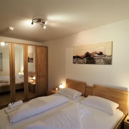 Sola Bona, Fw 2 아파트 *